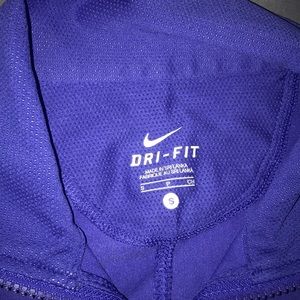 Nike Tops - Women’s Nike zip up Nike Tops - Women’s Nike zip up